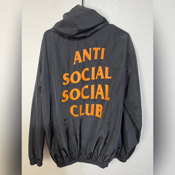 Anti Social Social Club Undefeated 